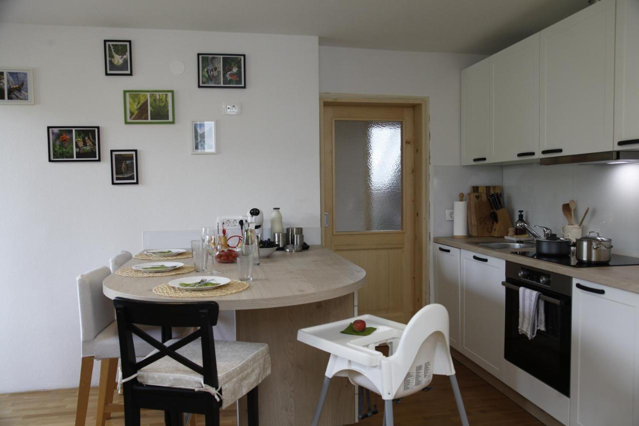 Family Apartment On Repecnik Farm In Gorje, Bled Zgornje Gorje Bagian luar foto
